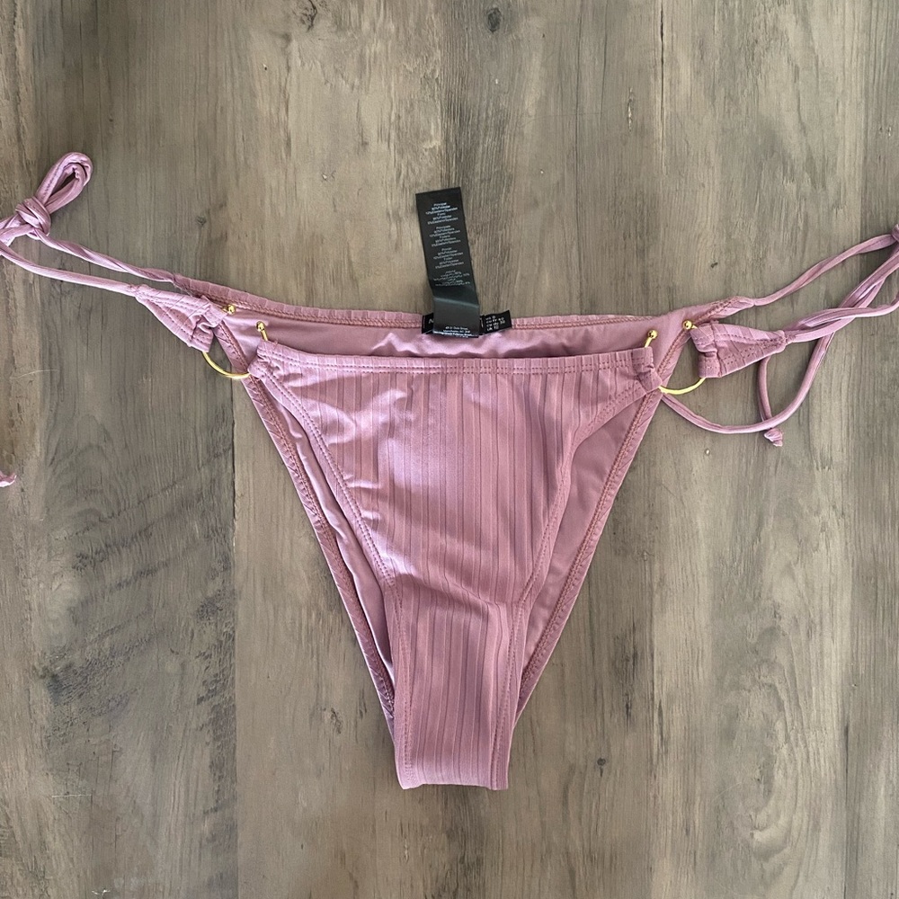 Nasty Gal bikini bottom
